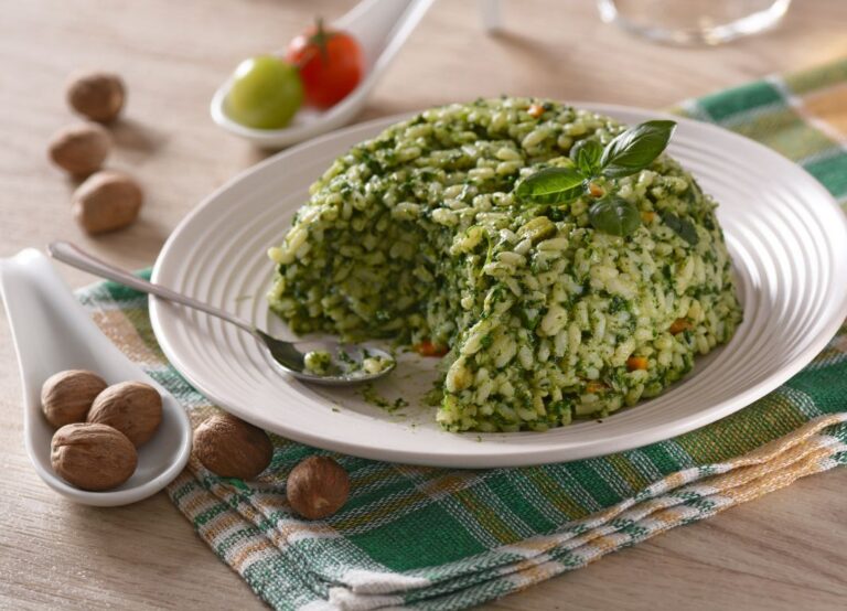 Greens rice_the ikaria way_interpharmarmacist